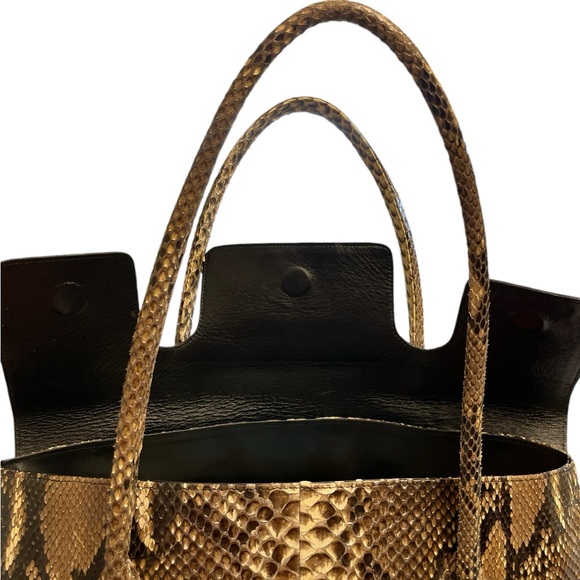 Custom made snakeskin purse - Picture 5 of 6